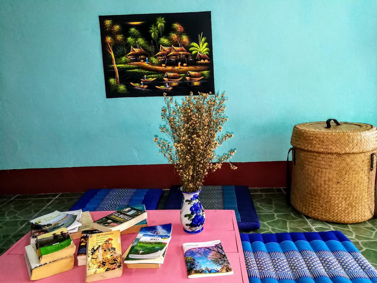Champion Hostel 2 (Adults Only) Чиангмай Экстерьер фото